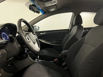 Hyundai Solaris, 2011г, передний привод, автомат