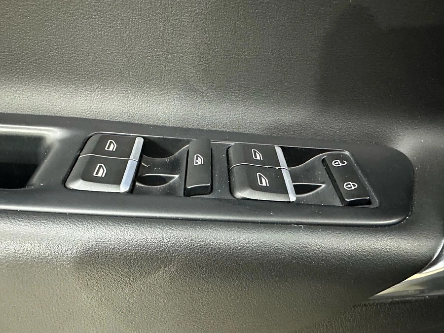 Geely Atlas, 2018г., передний привод, автомат