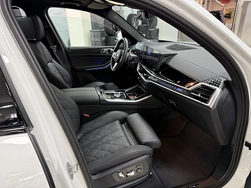 BMW X5, 2024г, полный привод, автомат