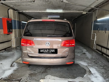 Volkswagen Touran, 2012г, передний привод, робот