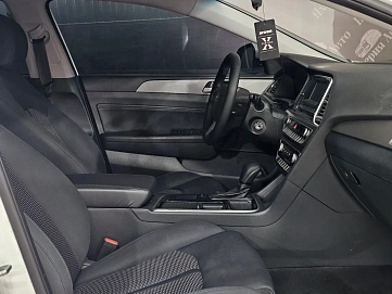 Hyundai Sonata, 2018г, передний привод, автомат