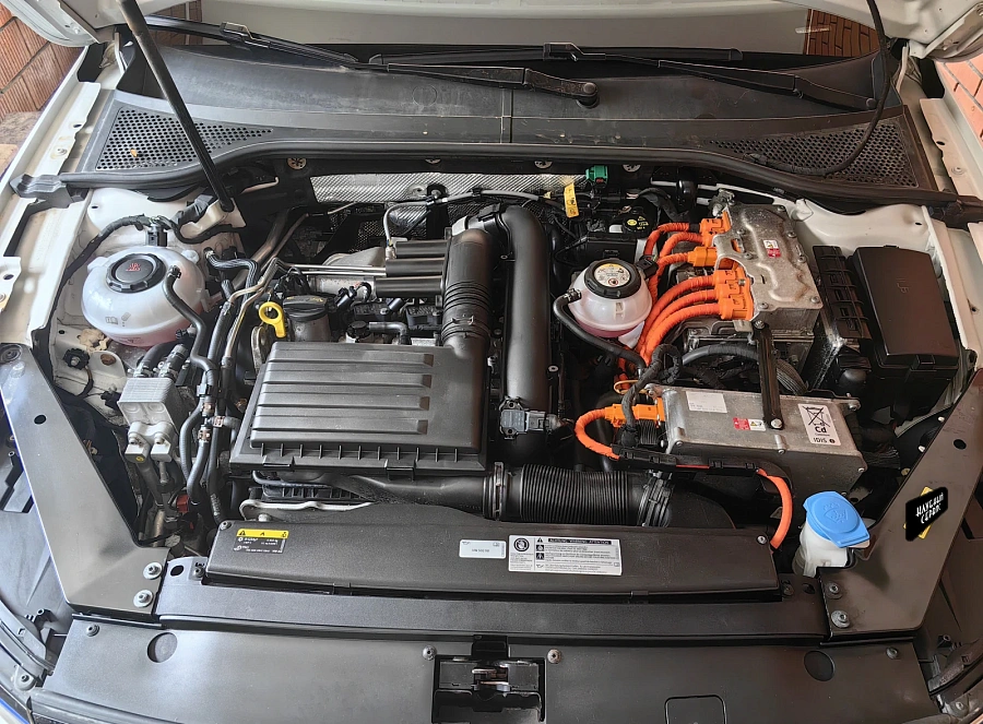 Volkswagen Passat, 2018г., передний привод, робот