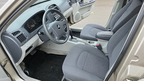 Kia Cerato, 2005г, передний привод, автомат