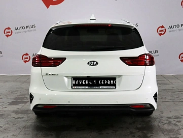 Kia Ceed, 2021г, передний привод, автомат