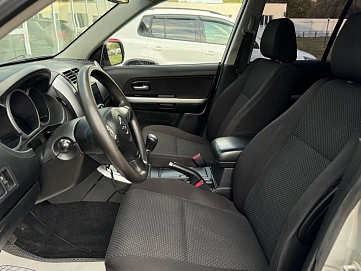 Suzuki Grand Vitara, 2008г, полный привод, механика