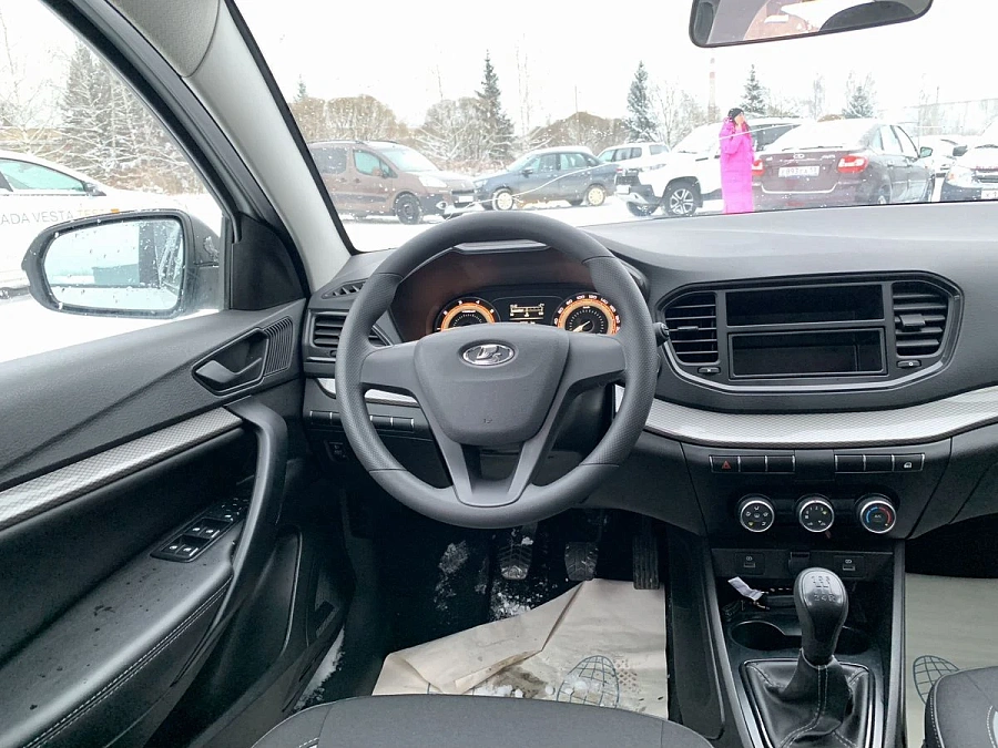 Lada (ВАЗ) Vesta, 2023г., передний привод, механика