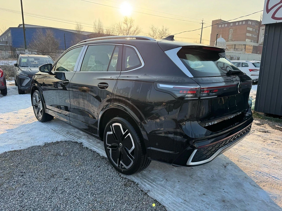 Volkswagen Tiguan, 2025г., полный привод, робот