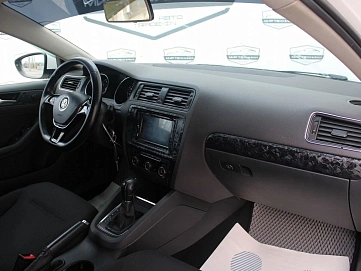 Volkswagen Jetta, 2016г, передний привод, автомат