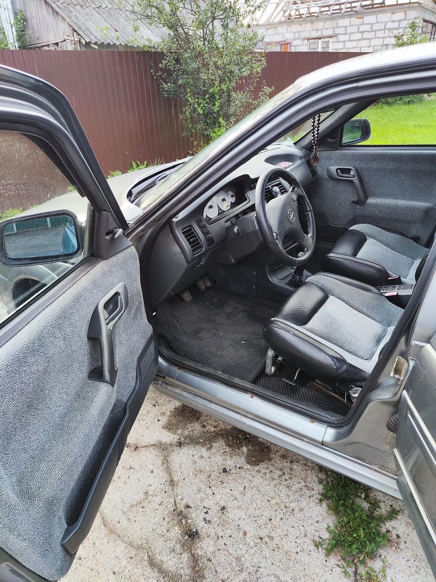 Lada (ВАЗ) 2112, 2005г., передний привод, механика