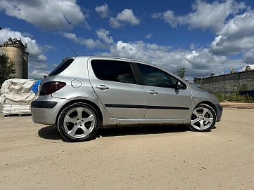 Peugeot 307, 2003г, передний привод, автомат