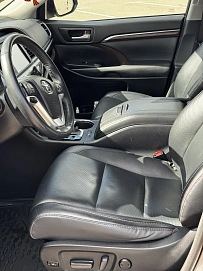 Toyota Highlander, 2014г, полный привод, автомат