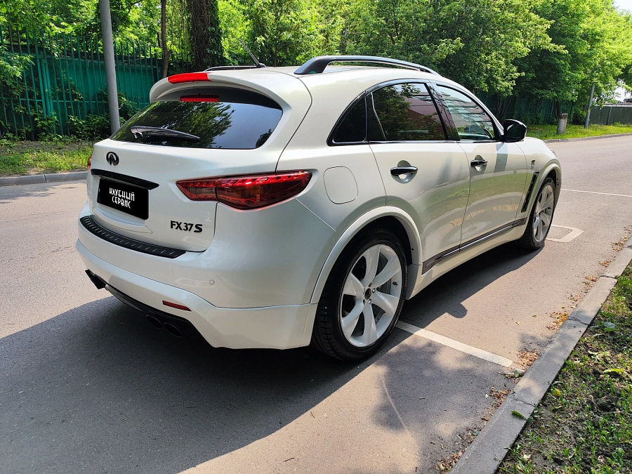 Infiniti FX, 2011г., полный привод, автомат