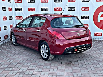 Peugeot 308, 2008г, передний привод, автомат