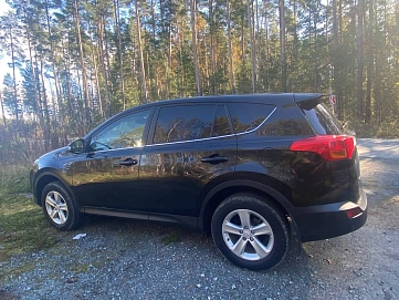 Toyota RAV4, 2013г, полный привод, вариатор