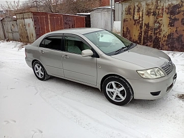 Toyota Corolla, 2004г, передний привод, автомат