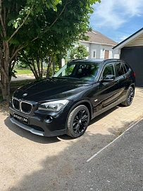 BMW X1, 2011г, задний привод, автомат