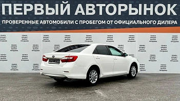 Toyota Camry, 2011г, передний привод, автомат