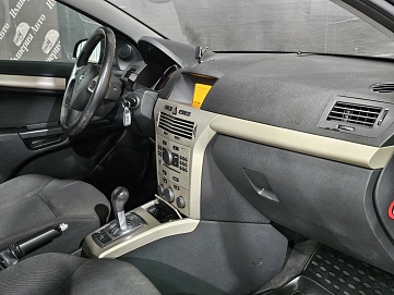 Opel , 2008г., передний привод, робот