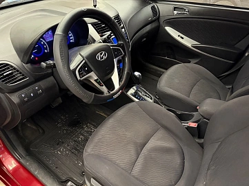 Hyundai Solaris, 2012г, передний привод, автомат