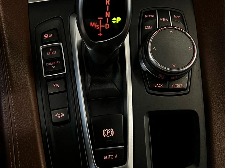 BMW X6, 2018г., полный привод, автомат
