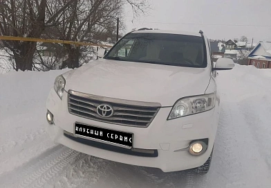 Toyota RAV4, 2010г, полный привод, вариатор