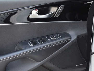 Kia Sorento, 2018г., полный привод, автомат