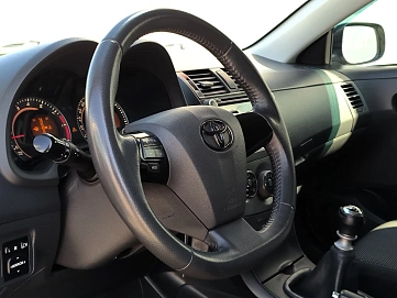 Toyota Corolla, 2011г, передний привод, механика