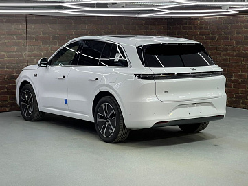 LiXiang L6, 2024г, полный привод, автомат