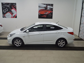 Hyundai Solaris, 2012г, передний привод, механика