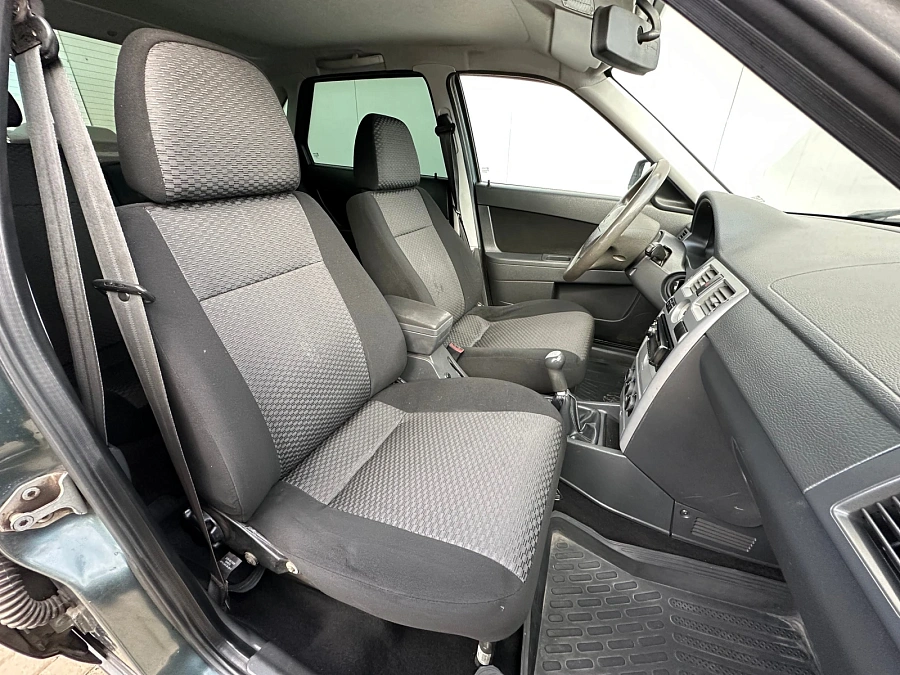 Lada (ВАЗ) Priora, 2011г., передний привод, механика