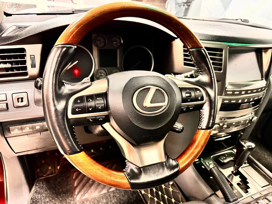 Lexus LX, 2008г., полный привод, автомат