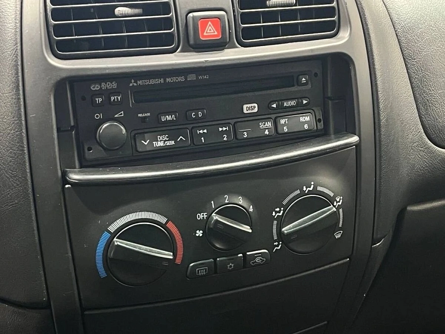 Mitsubishi Space Star, 2004г., передний привод, автомат