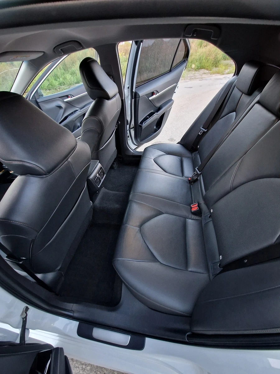 Toyota Camry, 2018г., передний привод, автомат