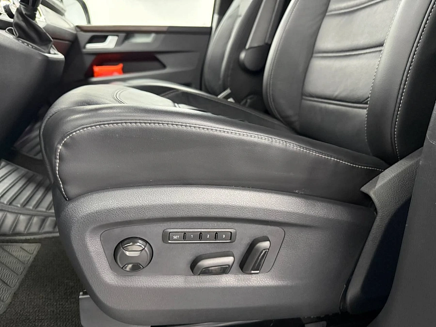 Volkswagen Multivan, 2023г., полный привод, робот