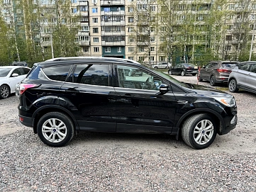Ford Kuga, 2016г, передний привод, автомат