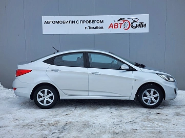 Hyundai Solaris, 2012г, передний привод, автомат