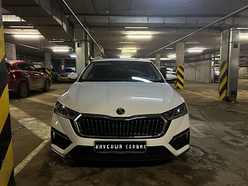 Skoda Octavia, 2023г, передний привод, робот