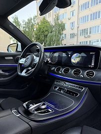 Mercedes-Benz E-Класс, 2020г, полный привод, автомат