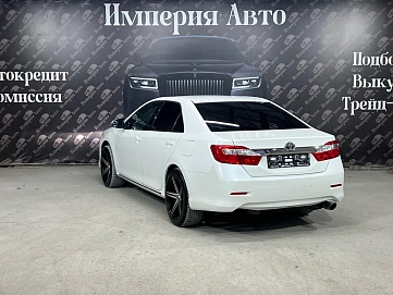 Toyota Camry, 2014г, передний привод, автомат