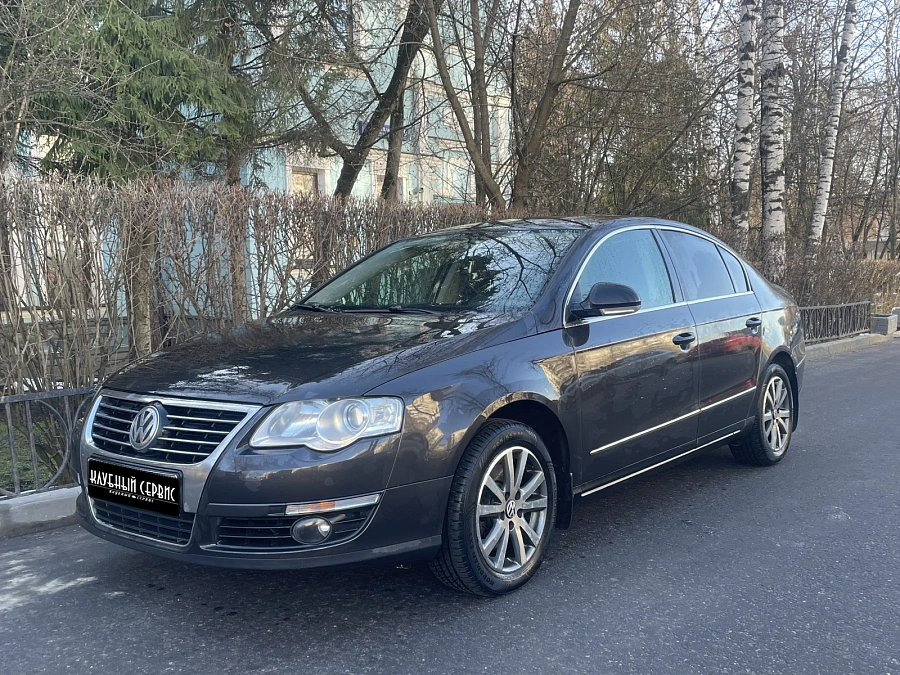 Volkswagen Passat, 2010г., передний привод, робот