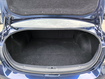 Mazda , 2011г., передний привод, механика