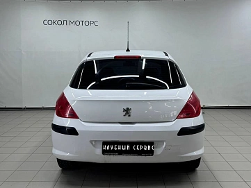 Peugeot 308, 2010г, передний привод, автомат