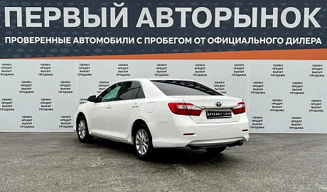 Toyota Camry, 2011г, передний привод, автомат
