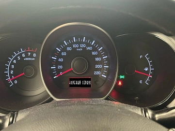 Kia Rio, 2015г, передний привод, автомат