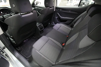 Skoda Octavia, 2021г, передний привод, автомат