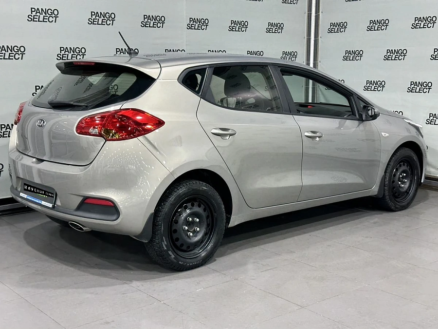 Kia Ceed, 2013г., передний привод, механика