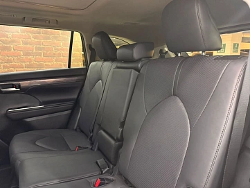 Toyota Highlander, 2025г, полный привод, автомат