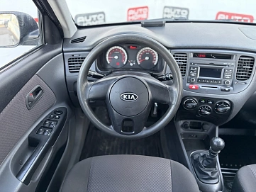 Kia Rio, 2010г., передний привод, механика