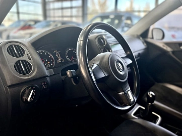 Volkswagen Tiguan, 2014г, передний привод, механика