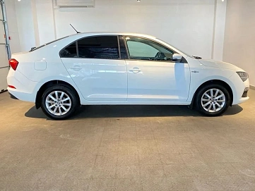 Skoda Rapid, 2021г, передний привод, автомат